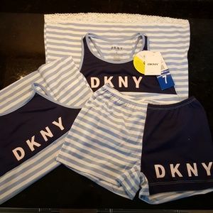 Girls DKNY 3 Piece Jammies sz7